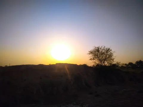 Sunset in the mountains 库存照片