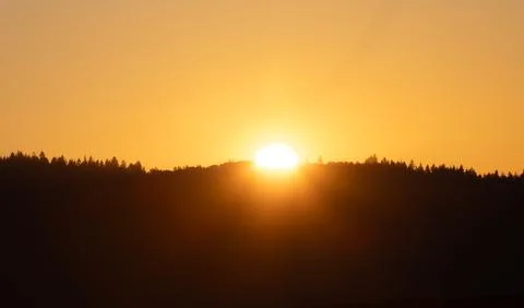 Sunset in the mountains 库存照片