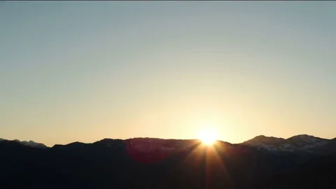 Sunset in the mountains with the plains timelapse Stock Footage 75163594