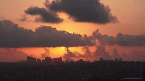 Sunset with moving clouds, time-lapse Stock-Footage 140324575