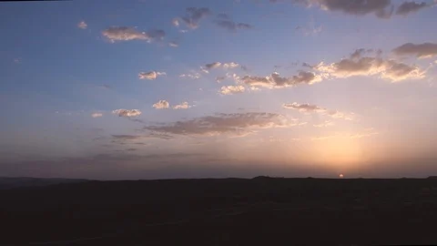 Sunset, moving sun, moving clouds, orange sky 스톡 동영상 119322863