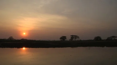 Sunset in Myanmar Vídeos de archivo 114985168
