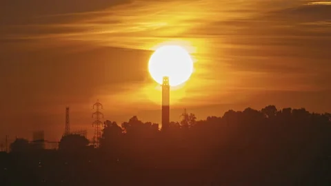 Sunset Next To Silhouette of Bell Tower Of Rabanales University -Time Lapse Vídeo Stock 146299061