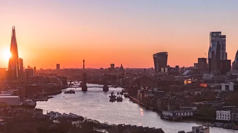 Sunset to night time lapse view to the skyline of London Vídeo Stock 155737591