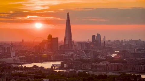 Sunset to night time lapse view of the skyline of London Vídeo Stock 161087249
