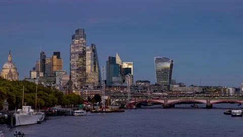Sunset to night time lapse view of the skyline of London Stock Footage 312162602