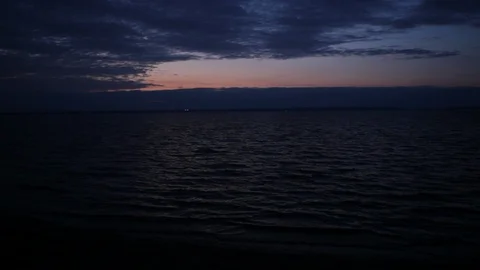 Sunset on Ocean Dusk 動画素材 104058882