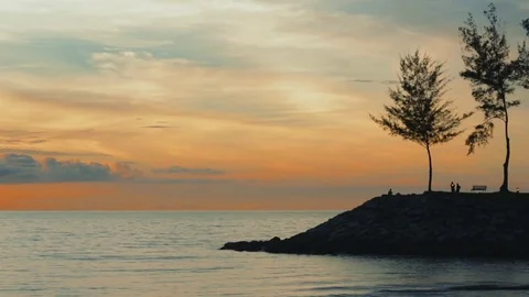 Sunset at the ocean Video stock 81354064