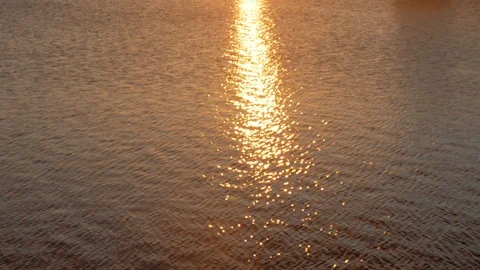 Sunset on the ocean Stockbeeldmateriaal 86890594