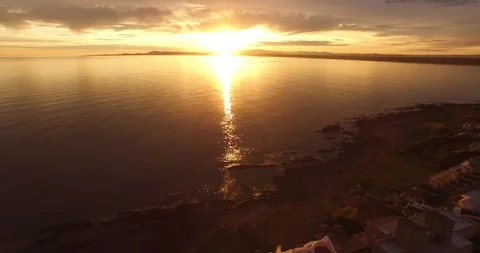 Sunset on the ocean, view from the top of the famous Uruguayan landmark Video stock 121785129