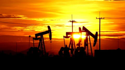 Sunset at oil industry 스톡 동영상 290201756