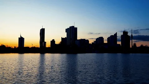 Sunset on old danube in vienna Video stock 120072735