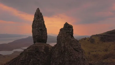 Sunset on the Old Man of Storr, Isle of Skye Scotland UK SCO 16 0281 A GR 動画素材 143610125