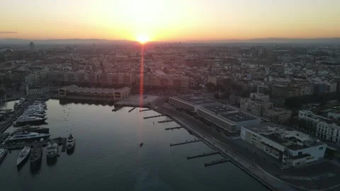 Sunset or Sunrise? Stock Footage 192404156
