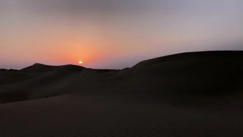 Sunset over the Abu Dhabi desert, Emirates Stock Footage 184711502
