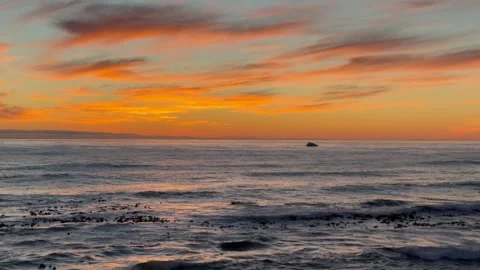 Sunset over the Atlantic Ocean near Sea Point Cape Town. Stock Footage 339225479