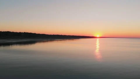 Sunset over the Baltic sea  Vídeos de archivo 191047918