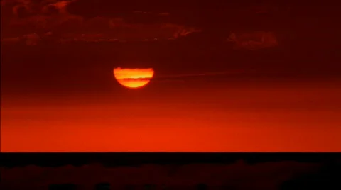 Sunset over Black Ocean HD Stockbeeldmateriaal 528009