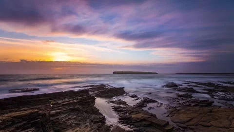 Sunset over the Brough in Birsay Orkney HD Time Lapse Stock-Footage 256084175