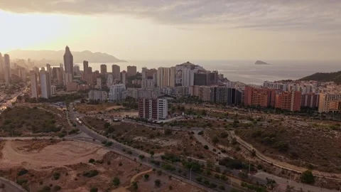 Sunset over the city with ocean view from a high point during late afternoo.. Stock-Footage 340193369