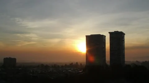 Sunset Over a City Scape 動画素材 20527318