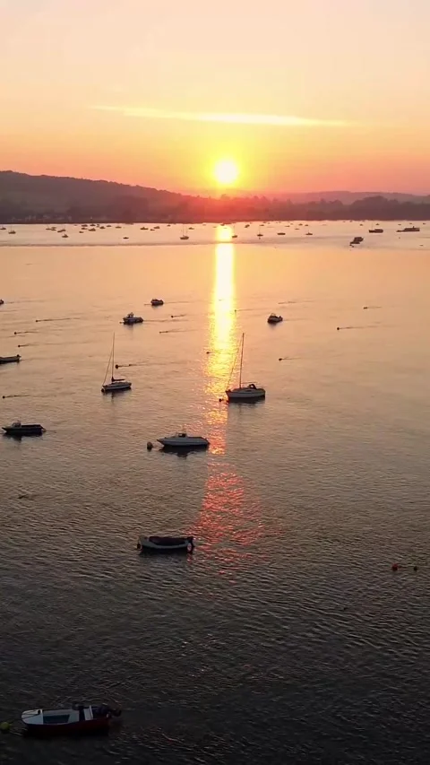 Sunset Over Exmouth Harbour in Devon, England Видео 340107264