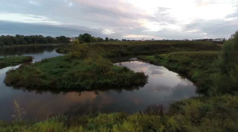 Sunset over the field 動画素材 61889967