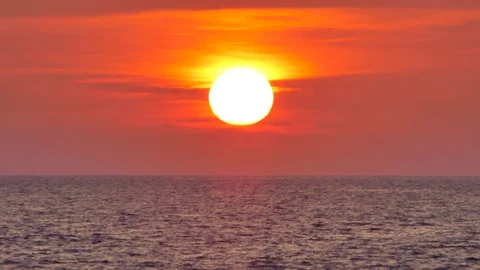 Sunset over the field 库存影片 130003972