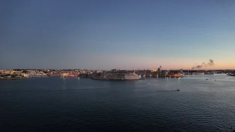 Sunset over the harbor of Valletta, Malta Stock Footage 317640035