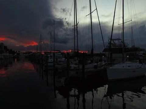 Sunset over harbour Stockbeeldmateriaal 69525433