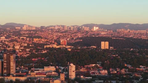 Sunset over the hills south of Mexico City, parallax effect Stock-Footage 304577672