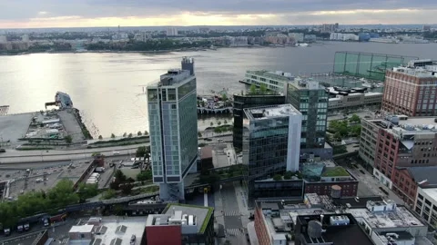Sunset Over The Hudson River From West Side Rooftops 库存影片 131581954