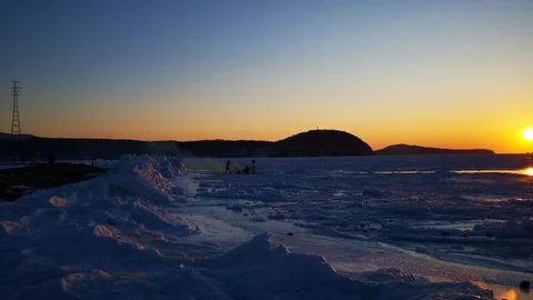 Sunset over the icy surface of the sea 库存影片 123531023