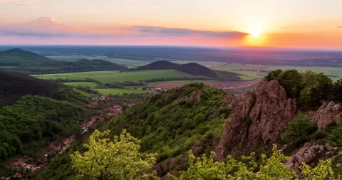 Sunset over Kršlenica reserve in spring, timelapse. Видео 133423141