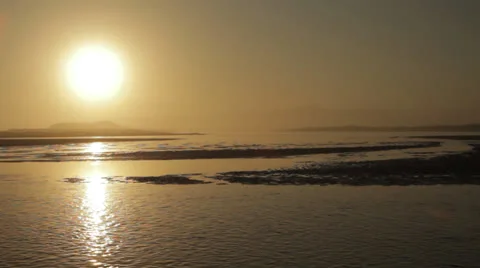 Sunset over lagoon 库存影片 26448119