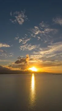 Sunset Over Lake with Clouds Foto stock