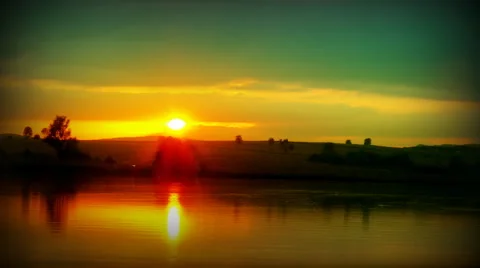Sunset over the lake HD 30fps 動画素材 887616