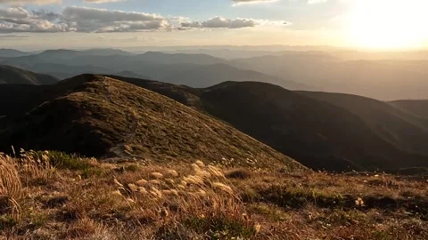 Sunset Over Mount Feathertop in the Australian Alps, Victoria - Alpine Moun.. Stock Footage 312063839