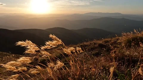 Sunset Over Mount Feathertop in the Australian Alps, Victoria - Alpine Moun.. Stock Footage 312063848