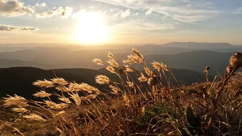 Sunset Over Mount Feathertop in the Australian Alps, Victoria - Alpine Moun.. Stock Footage 312063862