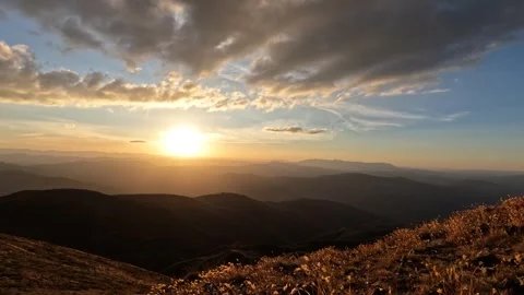 Sunset Over Mount Feathertop in the Australian Alps, Victoria - Alpine Moun.. Stock Footage 312063874