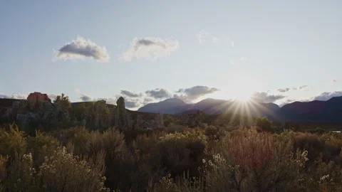 SUNSET OVER THE MOUNTAINS 動画素材 140214438