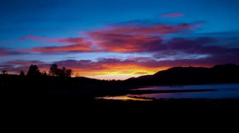 Sunset Over the Mountains 库存照片