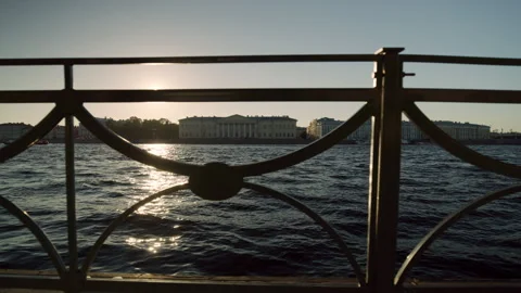 Sunset Over Neva River in Saint Petersburg Vídeo Stock 294278411