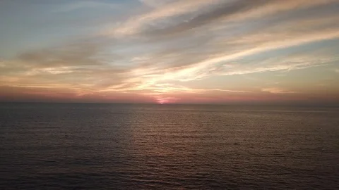 Sunset over ocean Vídeos de archivo 91293831