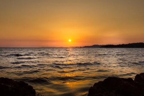 A sunset over the ocean Foto stock