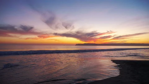 Sunset over the ocean in slow motion Stock-Footage 87371453