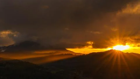Sunset over the Oregon Coast range as seen from Fitton Green Natural Area in  Stock Photos
