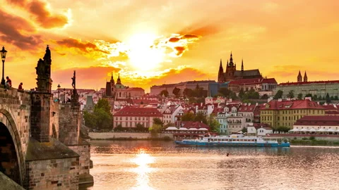 Sunset over Prague Vídeos de archivo 130213027