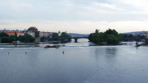Sunset over river Vltava of Praha, Prag Stockbeeldmateriaal 27111913